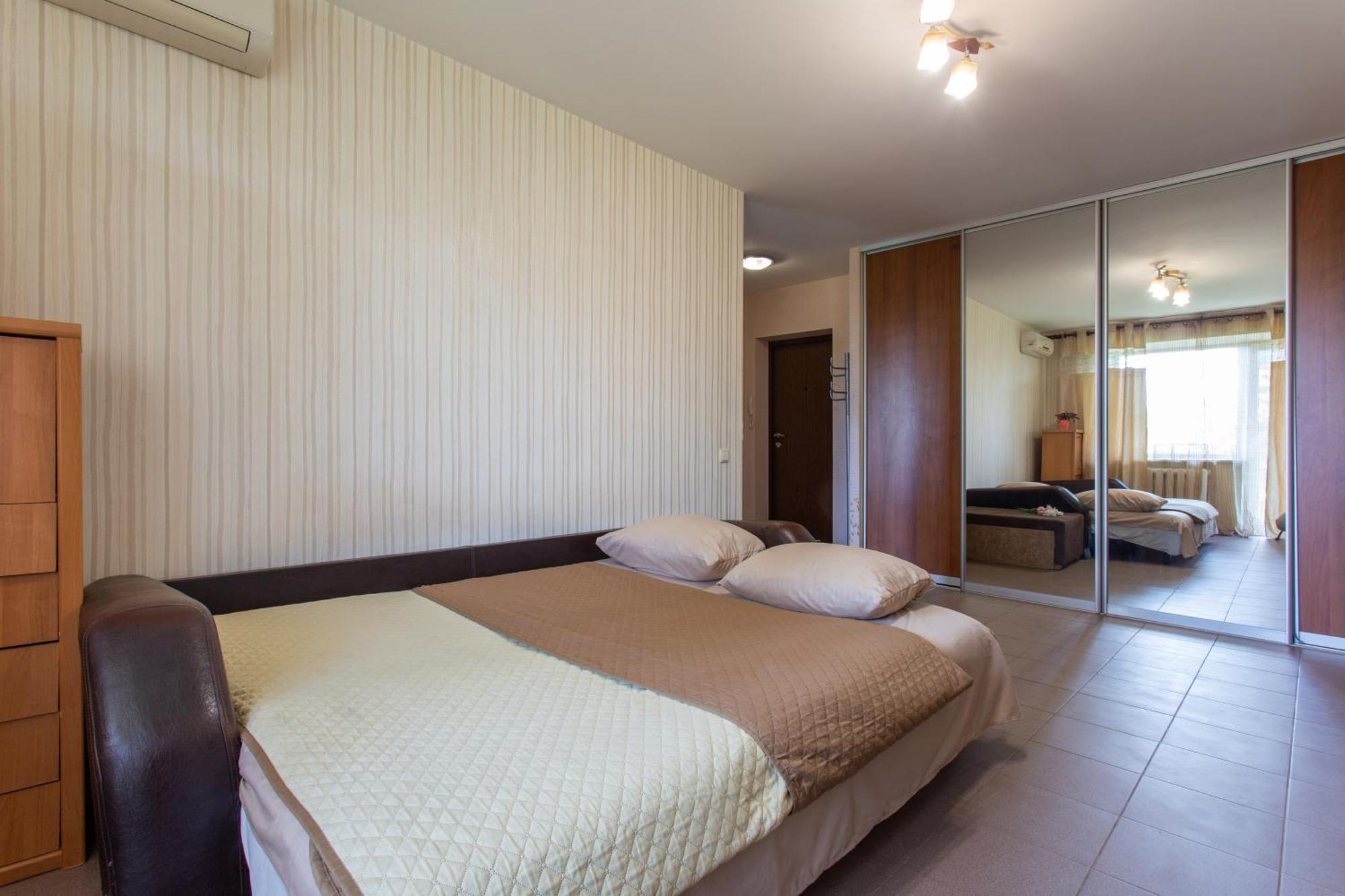 Apartment On 23 Serpnya ハルキウ エクステリア 写真