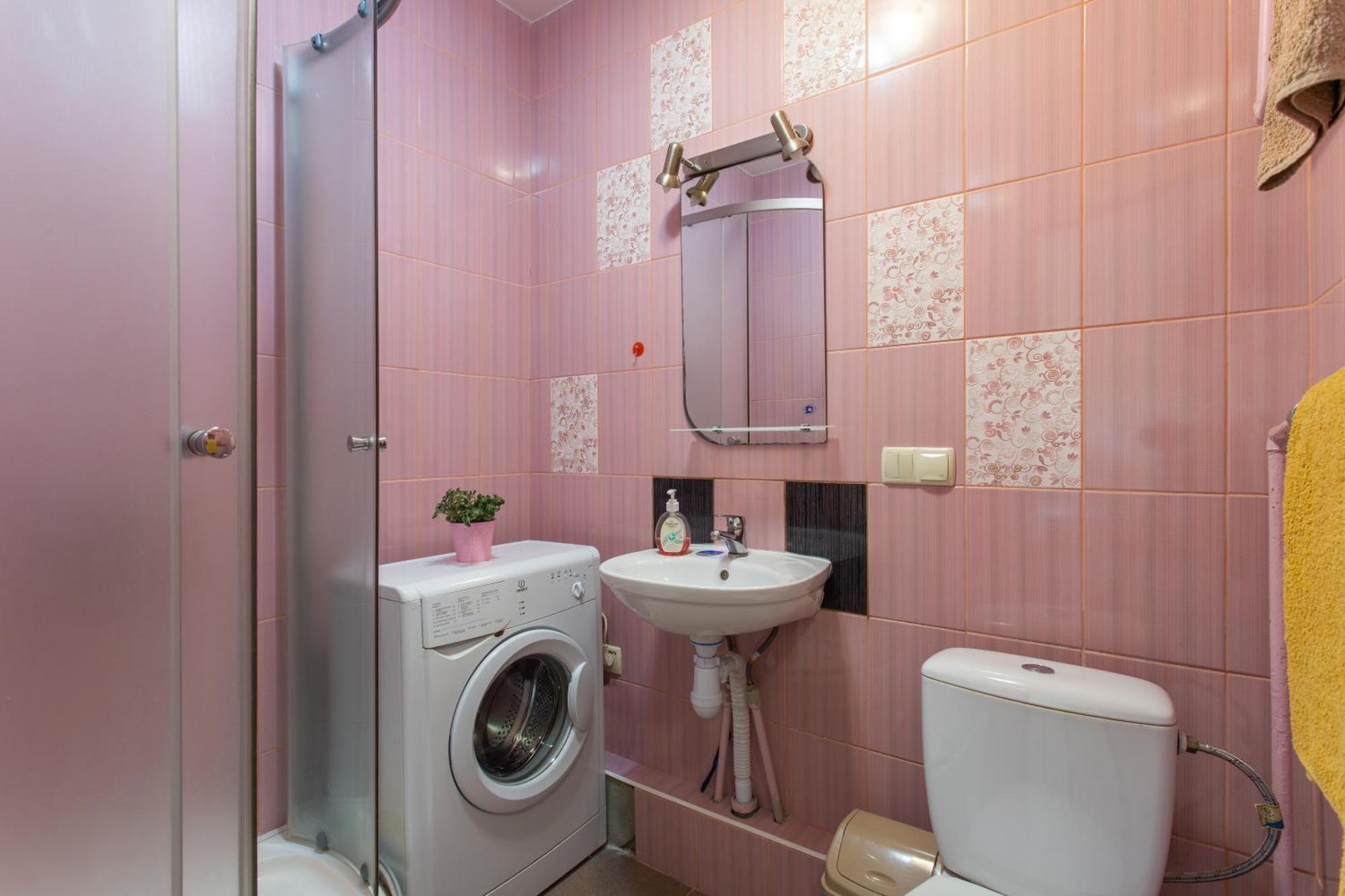 Apartment On 23 Serpnya ハルキウ エクステリア 写真